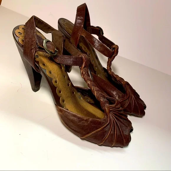 Pointed Toe Seychelles Matilda Block Heel Pumps Seychelles Shoes Seychelles  Tstrap Peep Toe Heels Poshmark